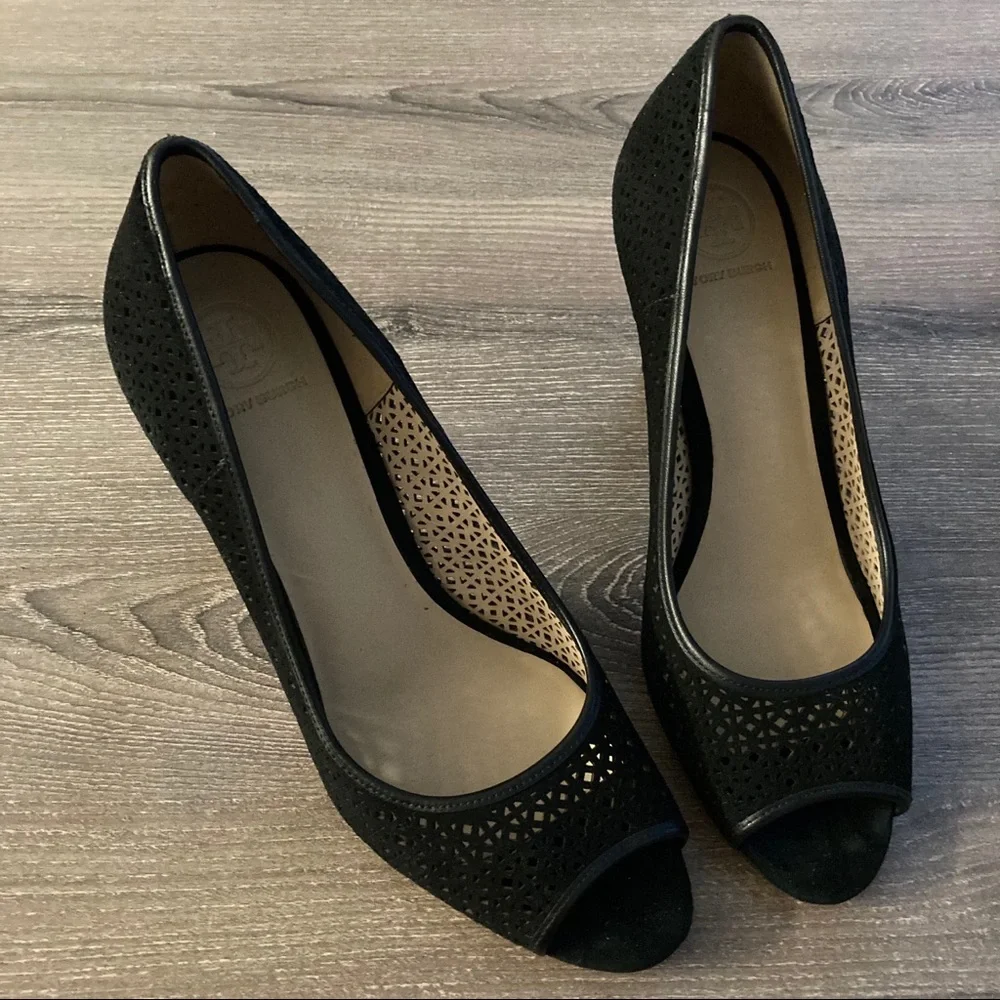 Like 🆕 Tory Burch Eleanor lasercut peep toe pumps